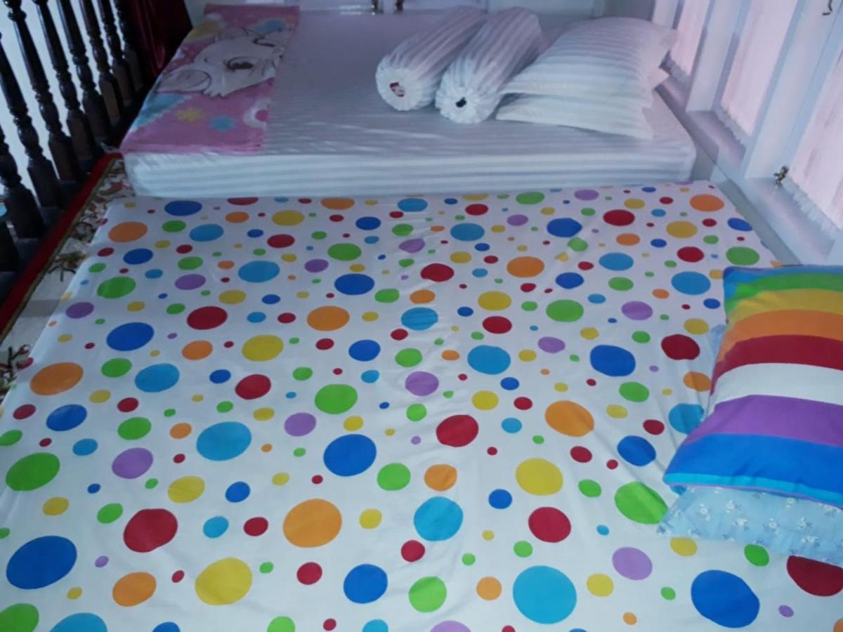 Bumimi Homestay Painan Luaran gambar