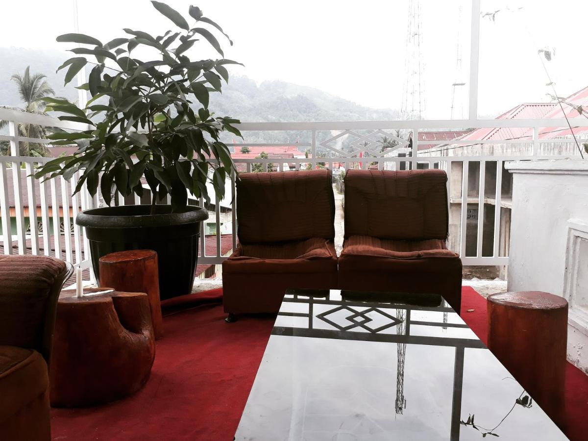 Bumimi Homestay Painan Luaran gambar