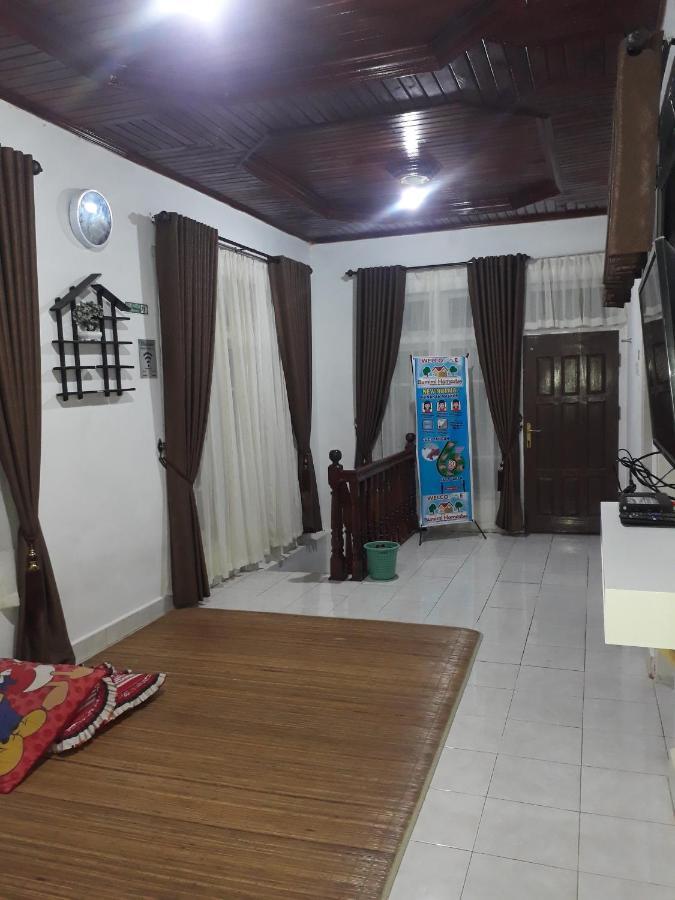 Bumimi Homestay Painan Luaran gambar