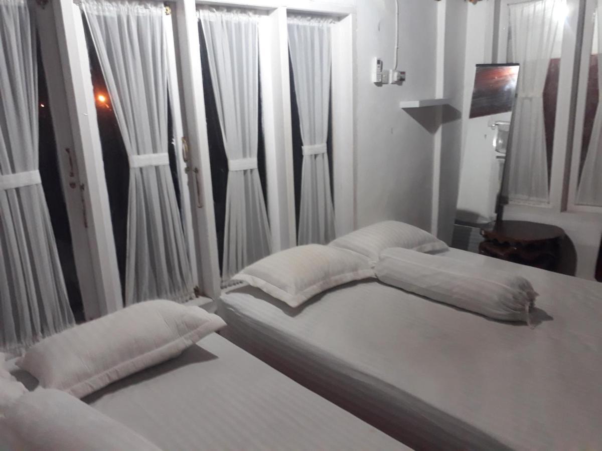 Bumimi Homestay Painan Luaran gambar