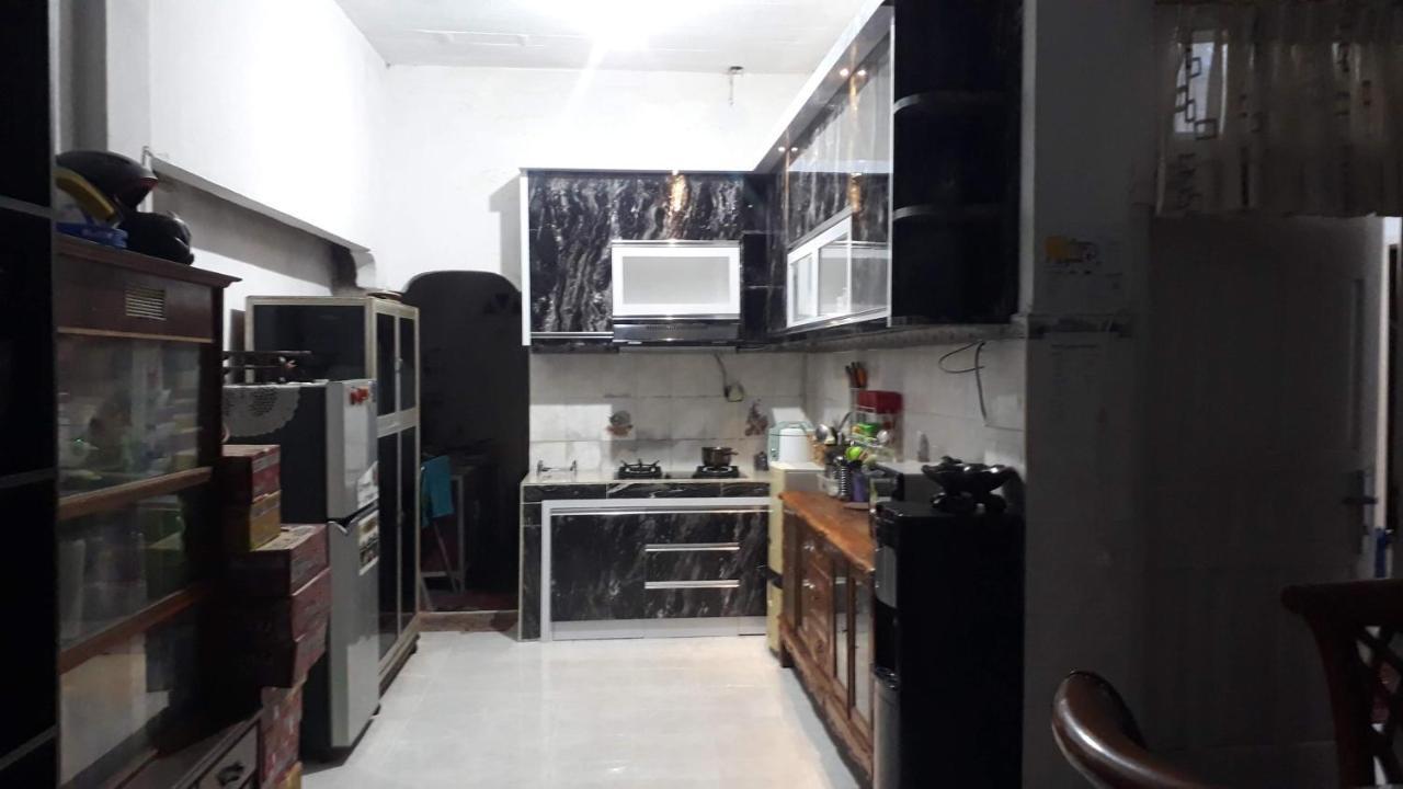 Bumimi Homestay Painan Luaran gambar