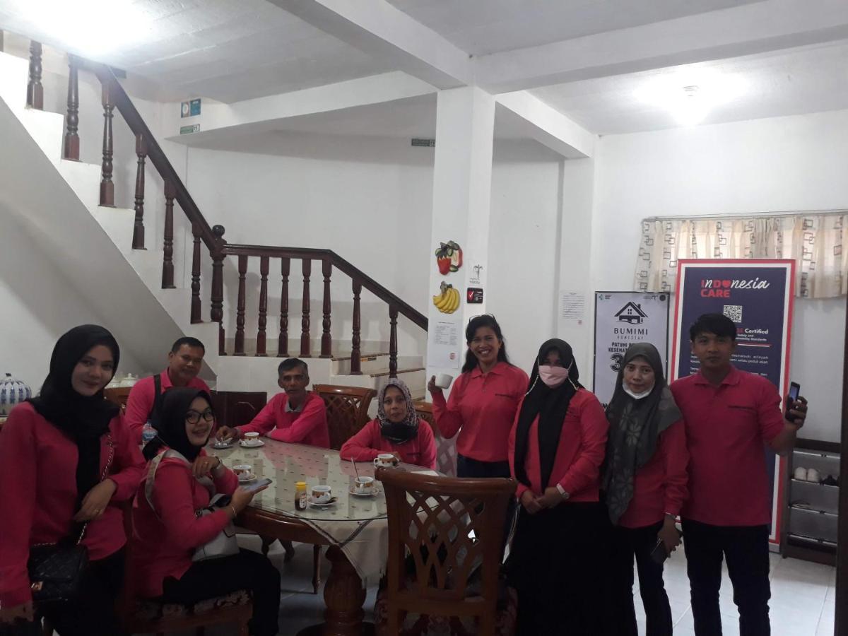 Bumimi Homestay Painan Luaran gambar