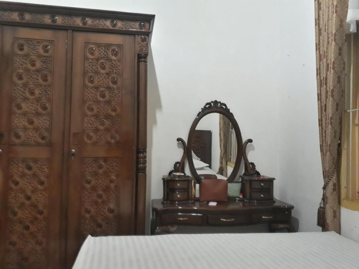 Bumimi Homestay Painan Luaran gambar
